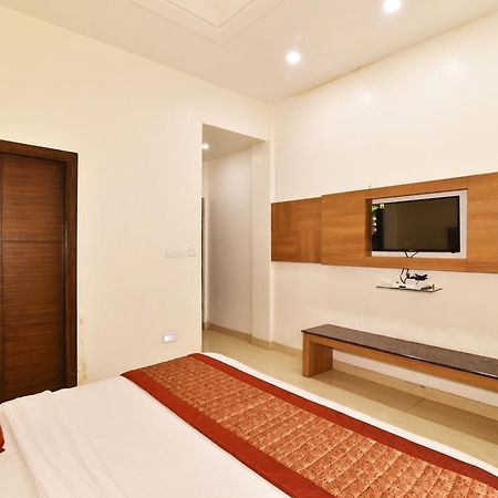 Hotel B-Comfort Amritsar Exterior foto